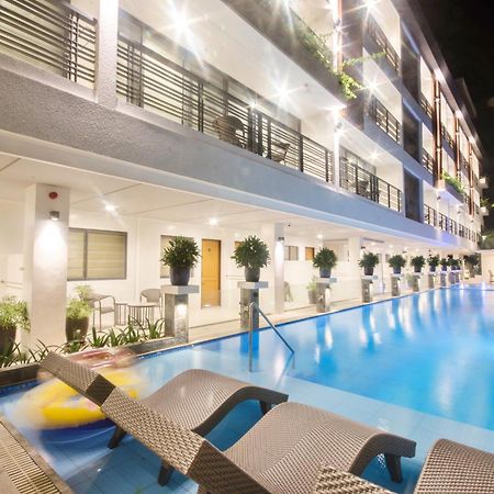 Commander Suites De Boracay Manoc-Manoc Exteriör bild