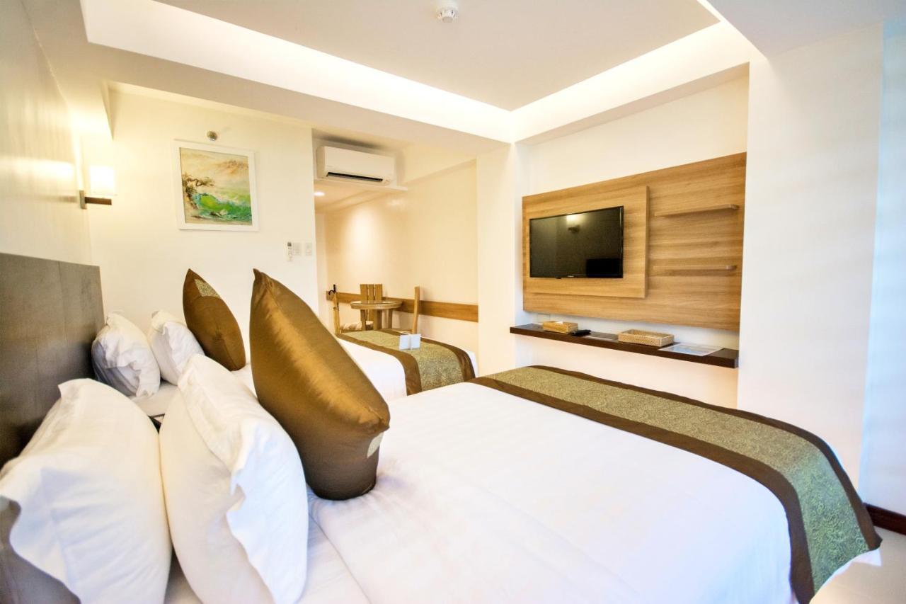 Commander Suites De Boracay Manoc-Manoc Exteriör bild