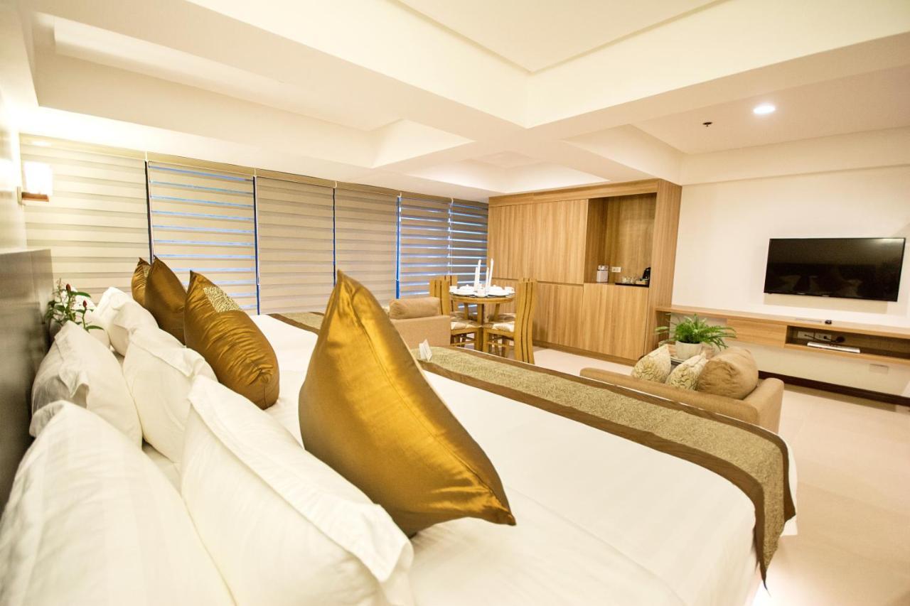 Commander Suites De Boracay Manoc-Manoc Exteriör bild