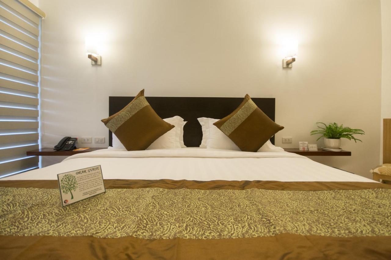Commander Suites De Boracay Manoc-Manoc Exteriör bild