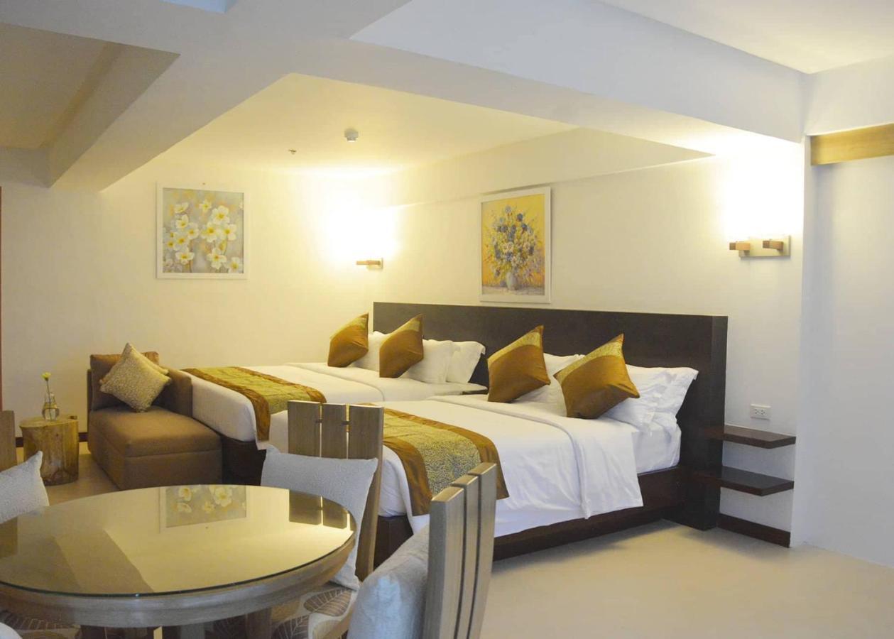 Commander Suites De Boracay Manoc-Manoc Exteriör bild